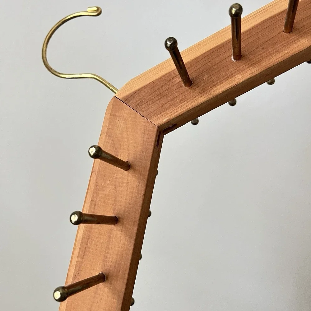Vtg cedar brass belt tie hanger 24 hooks old school mens closet retro 17